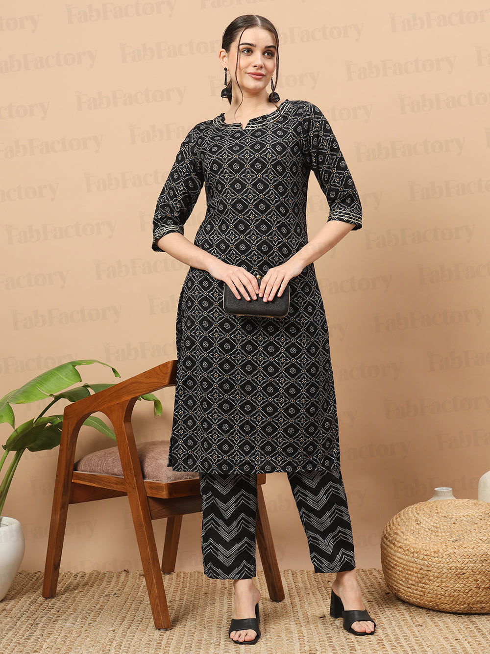 Black V-Neck Calf Length Poly Rayon Kurta With Pant - The Fab Factory