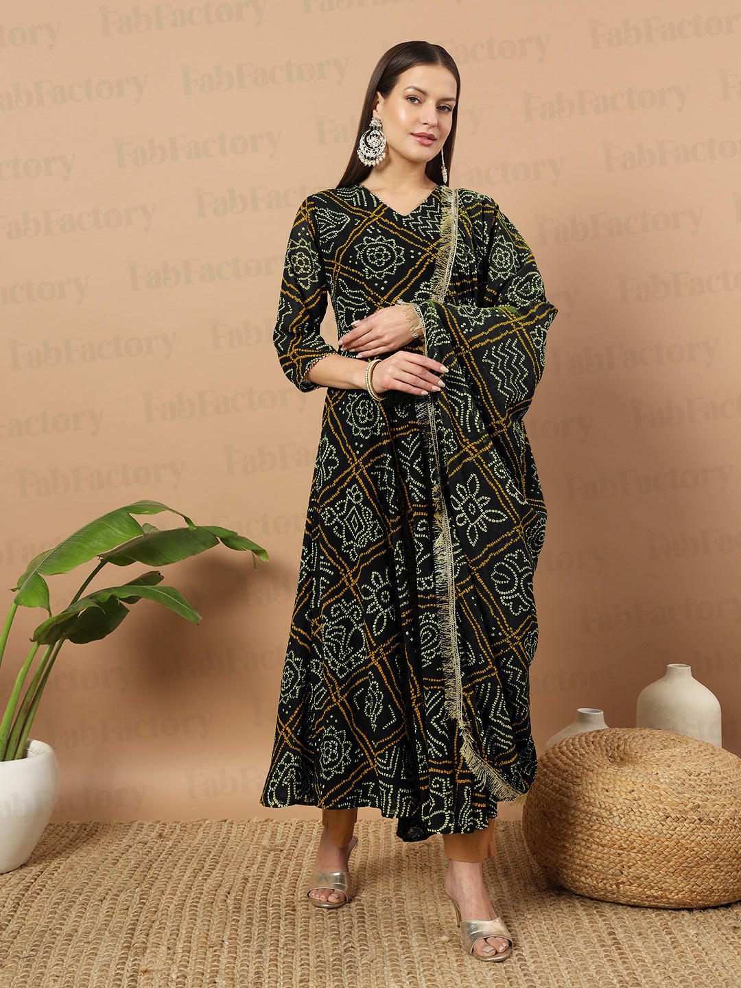 Black V-Neck Printed Georgette Kurta & Dupatta - The Fab Factory