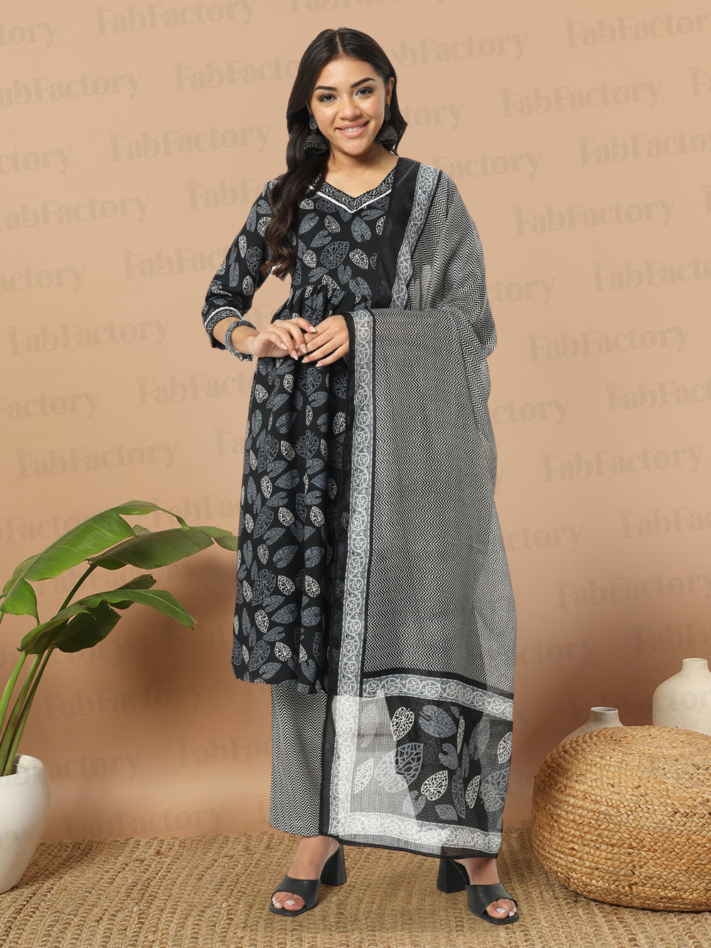 Black V Neck Printed Rayon Kurta Sets - The Fab Factory