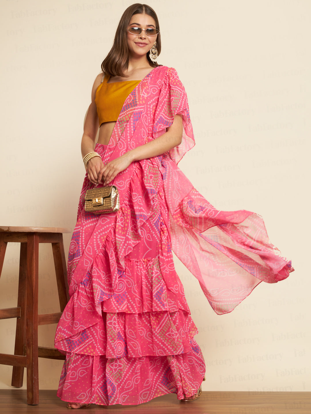 PINK SQUARE NECK ROUND NECK ANKLE LENGTH GEORGETTE SAREE SET - The Fab Factory